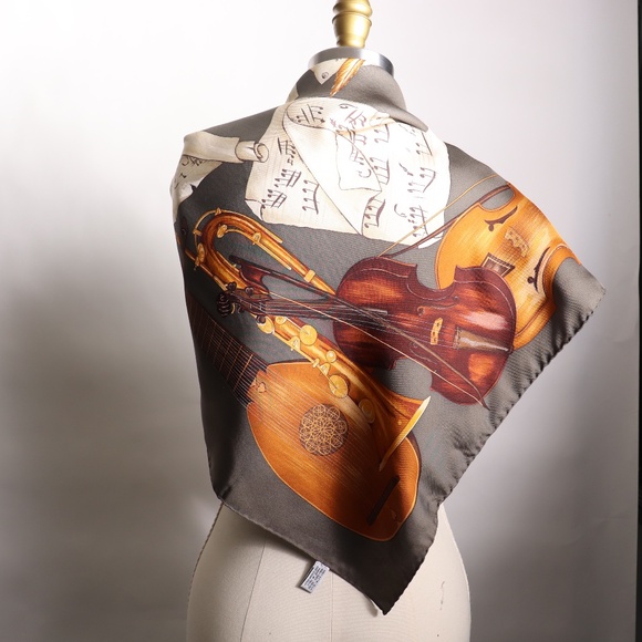 Trussardi Vintage Silk Scarf Made in Italy - Picture 9 of 11